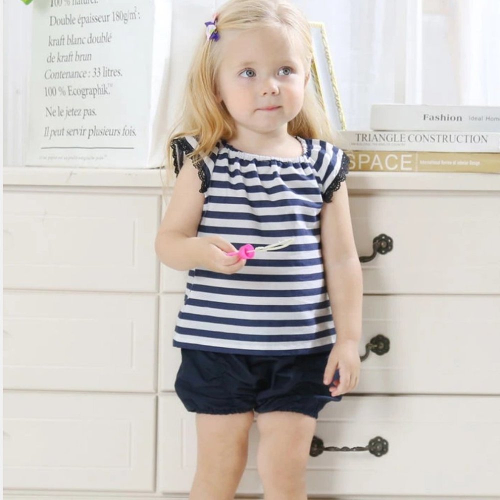 BABY GIRL STRIPE T-SHIRT WITH FRILLED SHORTS